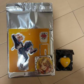 시바사키 아이조 사니파 아크릴 스탠드 캔뱃지 링 라이트 LIP x LIP