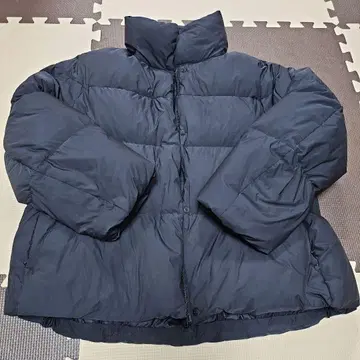 유니클로 파우더 소프트 다운 자켓 블랙 S