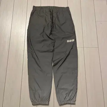 컨디션 최상 헨타이 웍스 리플렉터 나일론 팬츠