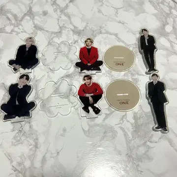 BTS 럭키 드로우 아크릴 스탠드 세트