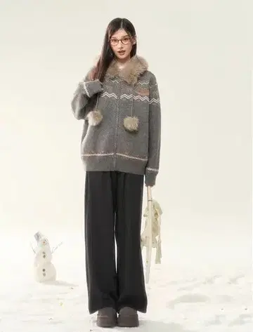 겨울에도 멋지고 따뜻한 후드 부착 아우터, 모임 데이트에 최적