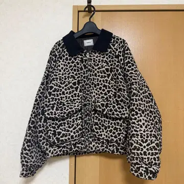 레오파드 무늬 집업 자켓 F 사이즈