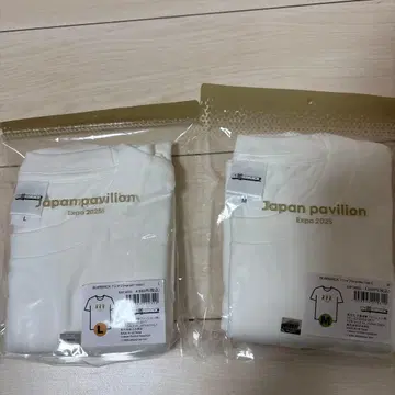 오사카 간사이 만박 BE@RBRICK 티셔츠 2장 세트