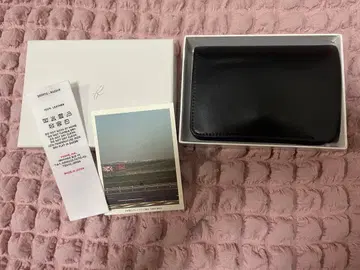 forme 쇼트 월렛 코도반 블랙