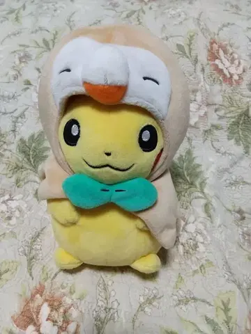 포켓몬 센터 한정판 모쿠로의 판초를 입은 피카츄 봉제 인형 협의 가능