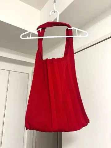 PLEATS MAMA 플리츠 토트백 레드