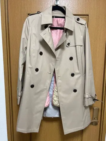 베이지 트렌치코트 정장용 코트