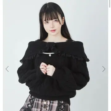 앙크루즈 리본 오프숄더 니트 풀오버