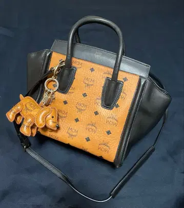 강아지 참 포함 MCM 숄더백 토트백 블랙 브라운