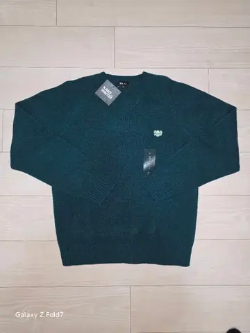 [ 새상품 ] 유니클로 카우스 윈터 라무 크루넥 스웨터 ( 그린 )