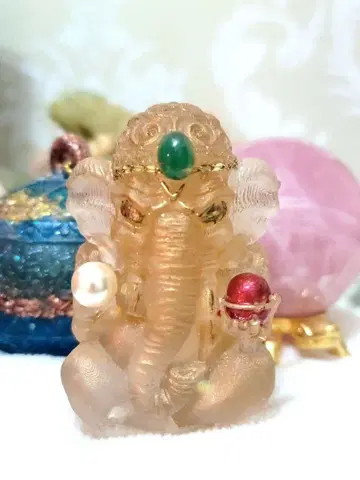 황금의 파동: 부의 자기장 문을 여는 가네샤 오르가나이트