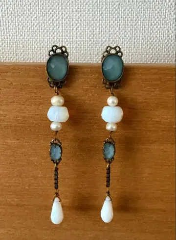 Les Nereides 레네이드 귀걸이