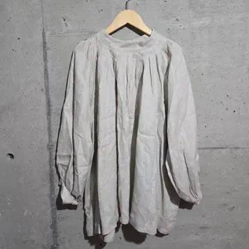 새상품급 구제 의류 TUTIE 린넨 긴팔 튜닉 셔츠 베이지 프리 사이즈