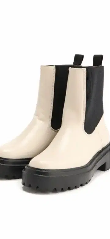 A part by 사이드 고어 부츠 베이지 x 블랙 통굽