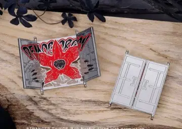 새상품 도쿄 코믹콘 한정판 스트레인저 싱스 기믹 포함 핀즈