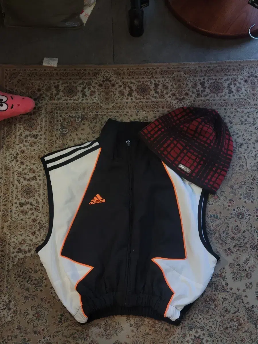 Adidas windbreaker crop vest