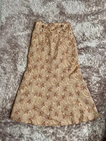 [ 새상품급 ] Lily brown 플라워 자카드 스커트