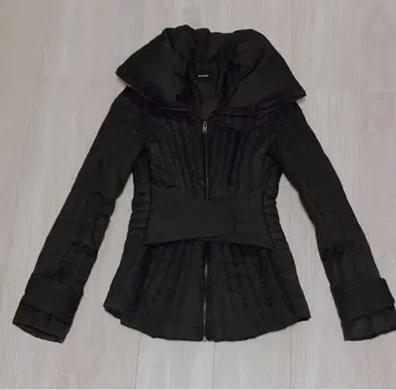 에모다 다운 자켓 슬림