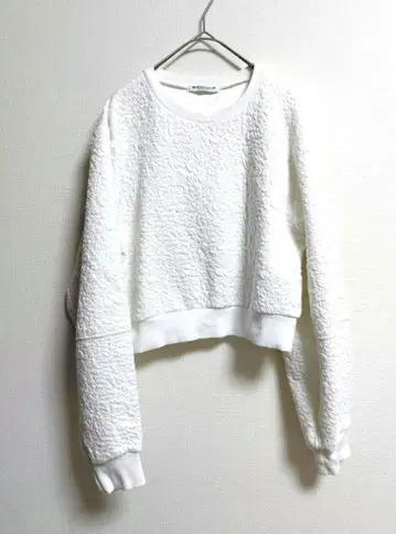 뷰티앤유스 자카드 크루넥 풀오버 화이트