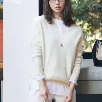 [23구] 새상품급 캐시미어 V넥 니트 울 아이보리 풀오버
