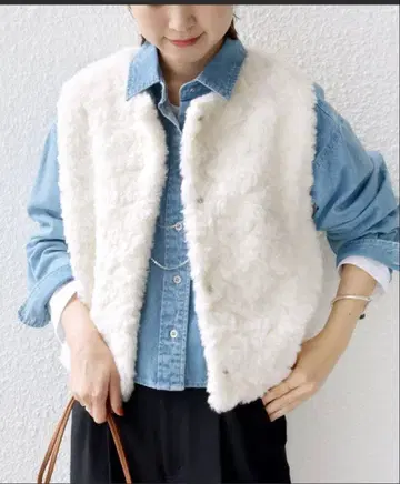 미사용 새상품 택 포함 SHIPS 랜덤 퍼 숏 베스트