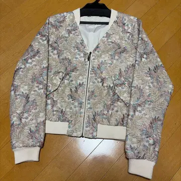 Lily Brown MA-1 자켓 F 사이즈