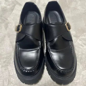 시키 도쿄 버클 블랙 로퍼