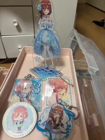 미쿠 아크릴 스탠드 캔뱃지 5개 세트