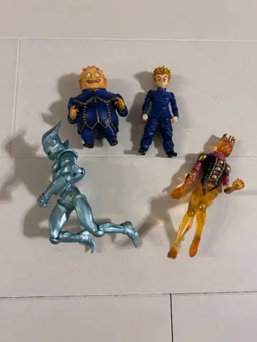 죠죠 키링 피규어 4개 세트