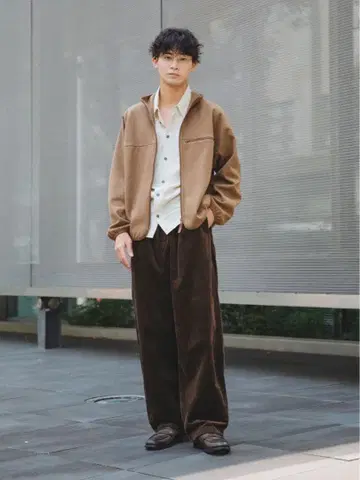 [ 완판템 미사용 ] UNIQLO U 코듀로이 턱 와이드 팬츠 L 브라운