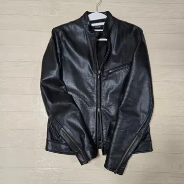 SCHAFEN 블랙 가죽 라이더 자켓