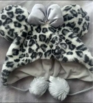 레오파드 무늬 팬캡 실크 리본 포함