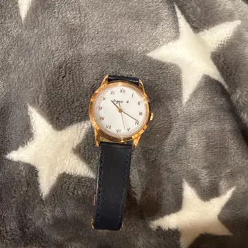 agnis b. 네이비 가죽 손목시계