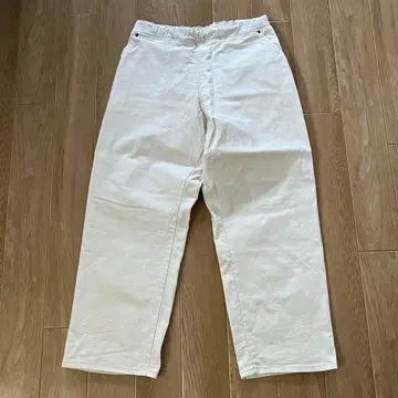 리 화이트 와이드 팬츠