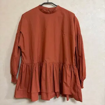 유니버설 티슈 셔츠