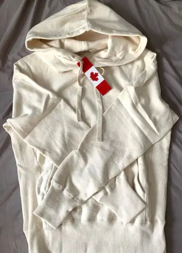 빅토리아 애슬레틱스 화이트 후드티