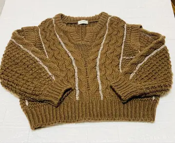 [ 새상품급 ] 스나이델 케이블 니트 V넥 파이핑 스웨터 F