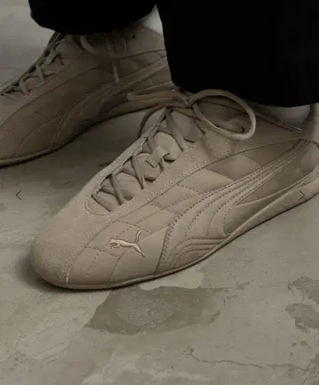 그라프 페이퍼 푸마 graphpaper puma 스니커즈 auralee