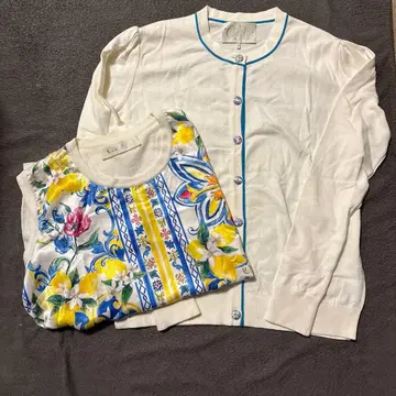 체스티 탱크탑과 가디건 셋업