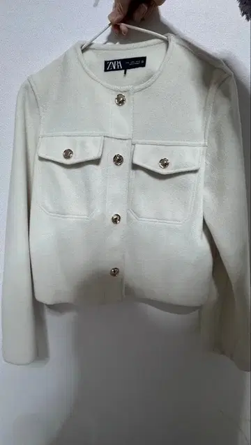 ZARA 노카라 자켓 화이트