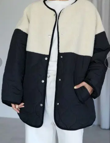 TRIANGLE PALETTE 보아 절개 퀼트 자켓