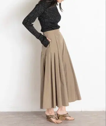 EUCLAID 라메 하이넥 리브 니트