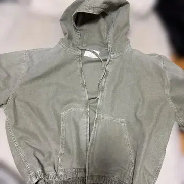 ZARA 짧은 기장 후드 부착 데님 자켓