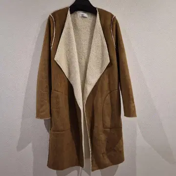 AZUL 무스탕 코트 S 사이즈