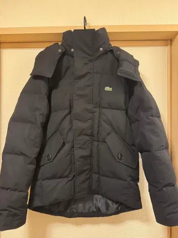LACOSTE 새상품급 블랙 다운 자켓