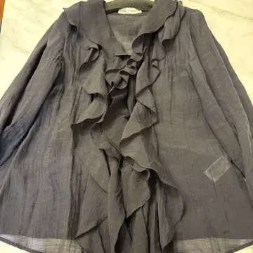 ZARA 블랙 프릴 긴팔 셔츠 XS