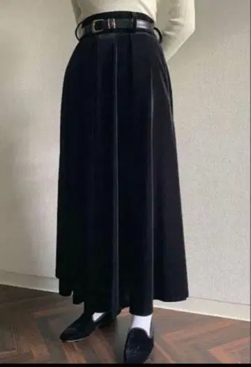 [ 새상품급 ] foufou 벨로아 스커트 0size(허리 가늘게)