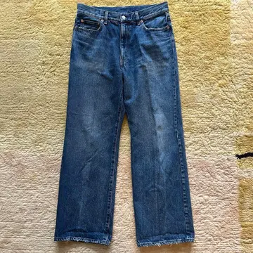 정가 27,500엔 H BEAUTY&YOUTH 데님 모션 플레어