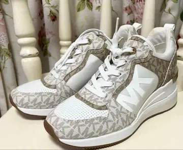 마이클코어스 스니커즈