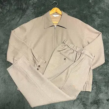 WYM 셋업 2020aw 베이지 L 슬랙스 블루종 완판템